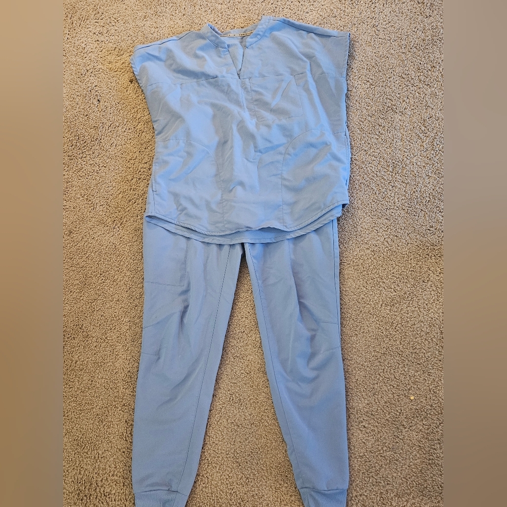 Fabletics Light Blue Women's Scrubs